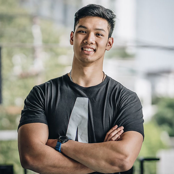 Base Lowdown Personal Trainer Coach Gun Janchai Base