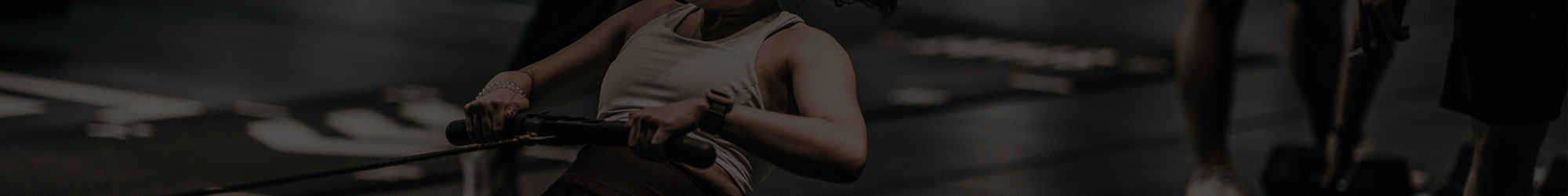 Strength and Golf: a strong correlation. The Why and How